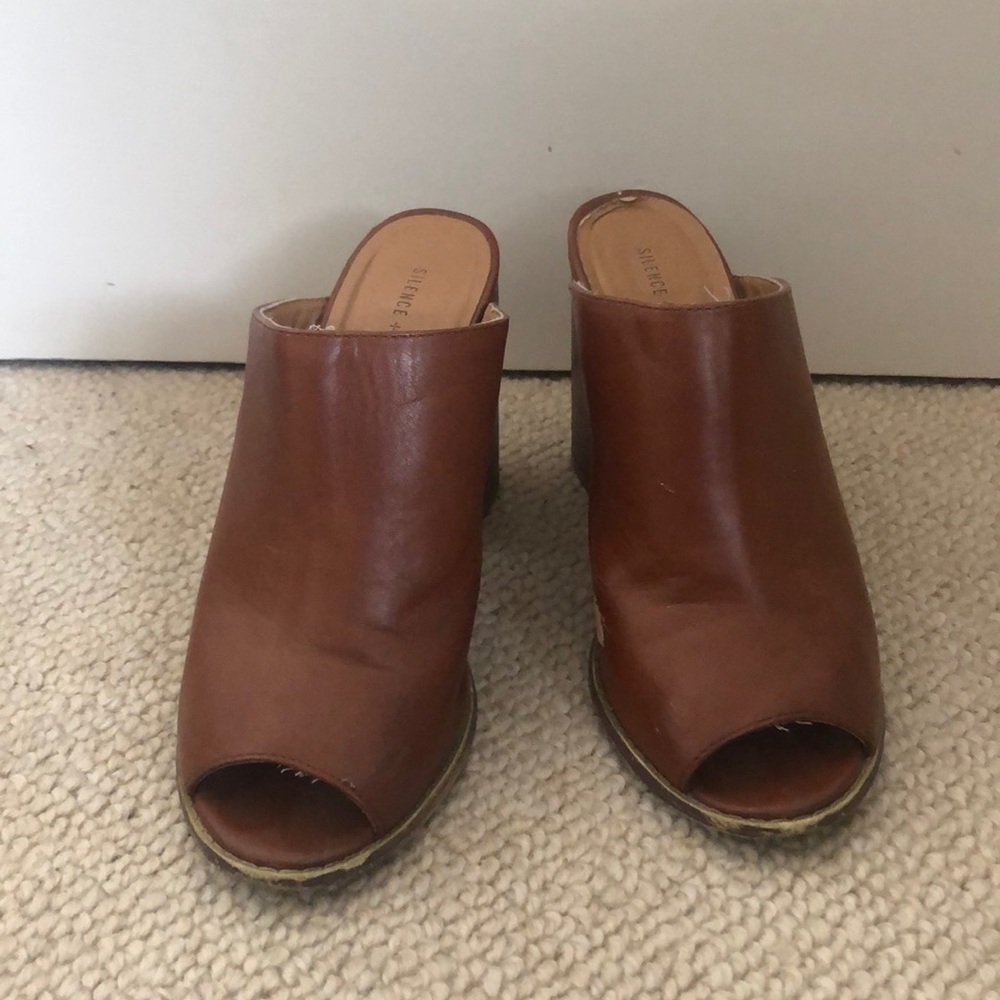 Silence and Noise peep toes